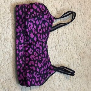 Lululemon sports bra